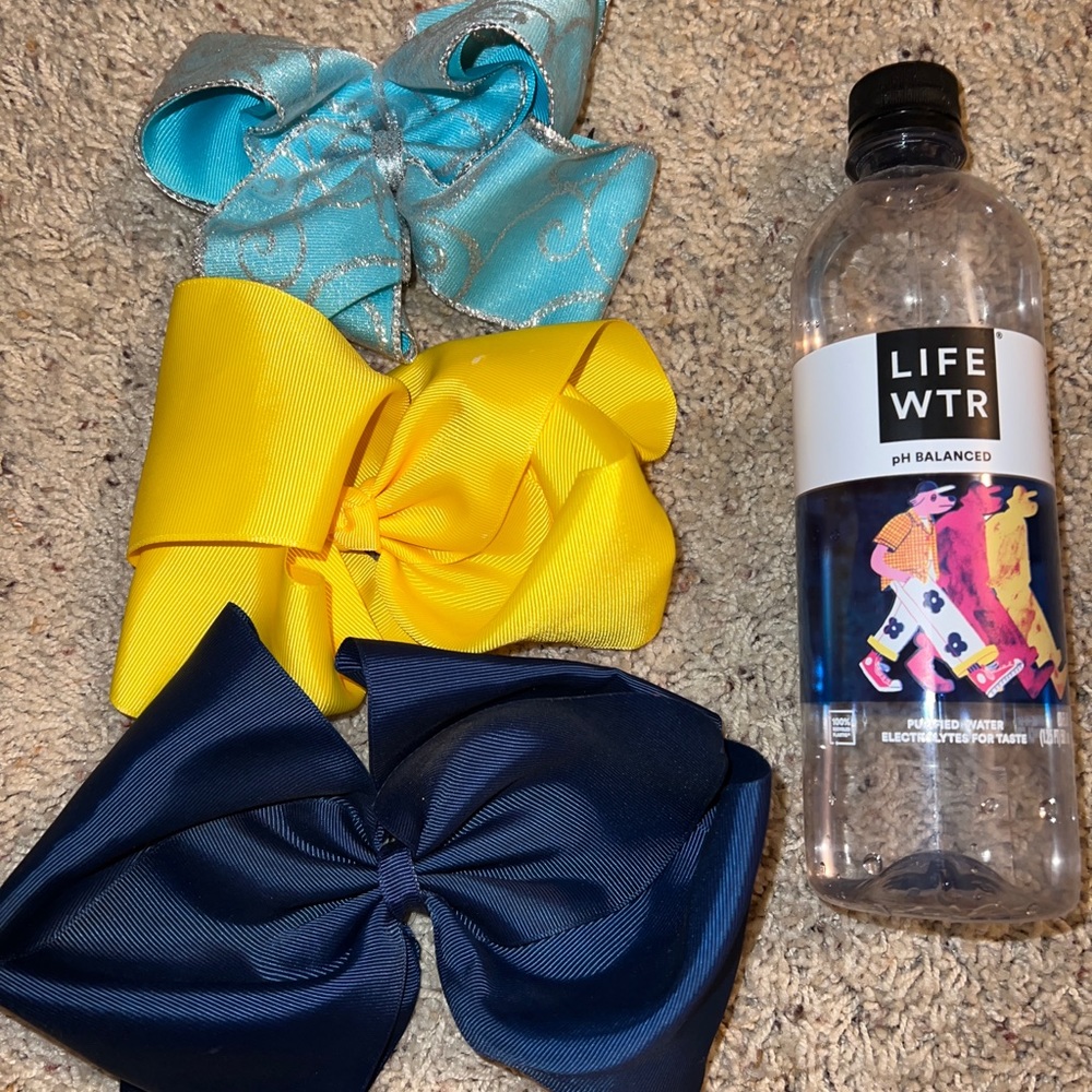 Bows!
